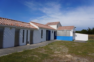 Vestiaire terrain de sports
